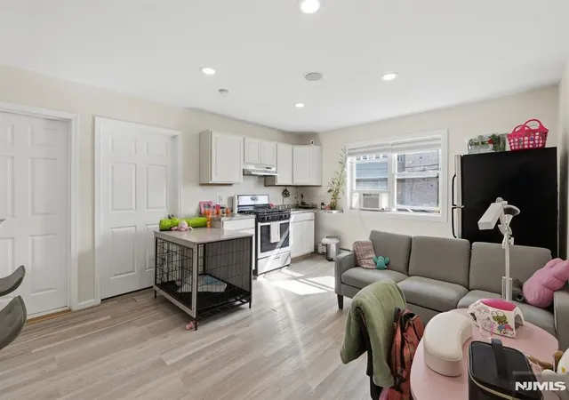 4th image of 172-174 Carroll St, Paterson, NJ 07501 | MLS# 26023232
