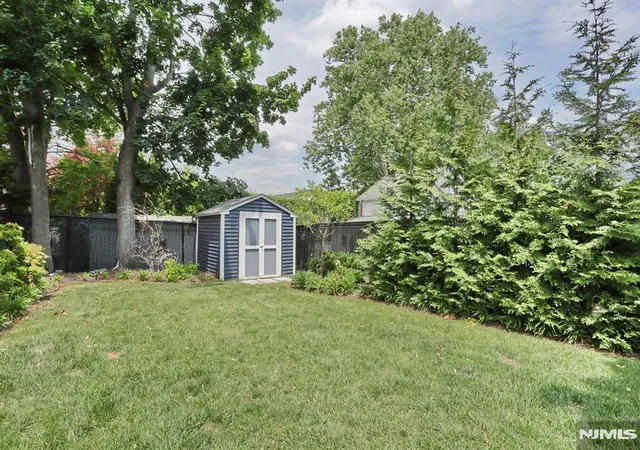Homes for sale in Dumont, NJ | 117 Roxbury Rd, Dumont, NJ 07628 | MLS# 26023237