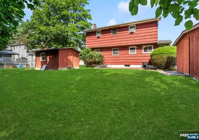 Homes for sale in Paramus, NJ | 354 Terhune Ave, Paramus, NJ 07652 | MLS# 26023238