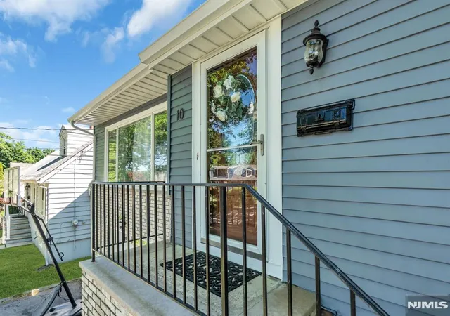 Homes for sale in West Orange, NJ | 10 Bryn Mawr Rd, West Orange, NJ 07052 | MLS# 26023247