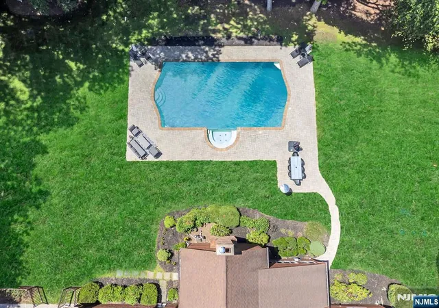 Homes for sale in Franklin Lakes, NJ | 739 Shoshone Trl, Franklin Lakes, NJ 07417 | MLS# 26023253