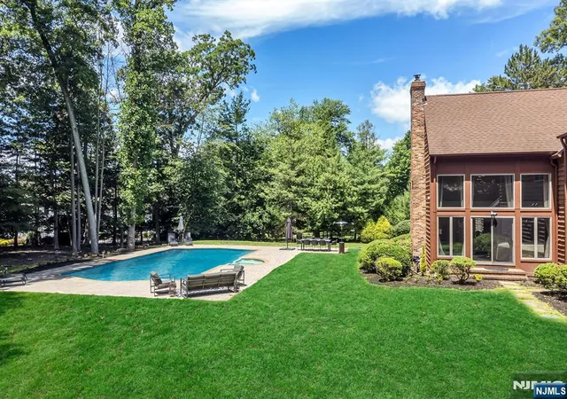 Homes for sale in Franklin Lakes, NJ | 739 Shoshone Trl, Franklin Lakes, NJ 07417 | MLS# 26023253