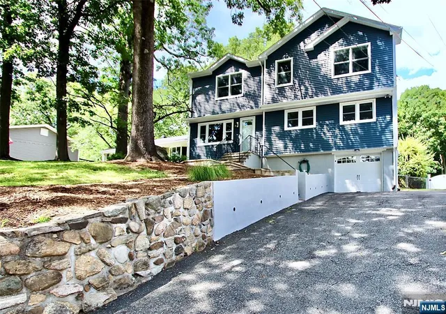 2nd image of 73 Oneida Ave, Oakland, NJ 07436 | MLS# 26023262