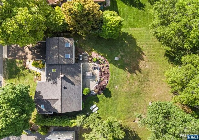 Homes for sale in Hillsdale, NJ | 116 Saddlewood Dr, Hillsdale, NJ 07642 | MLS# 26023270