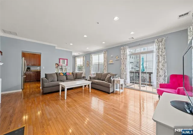 4th image of 177 Winchester Ct #262, Clifton, NJ 07013 | MLS# 26023284