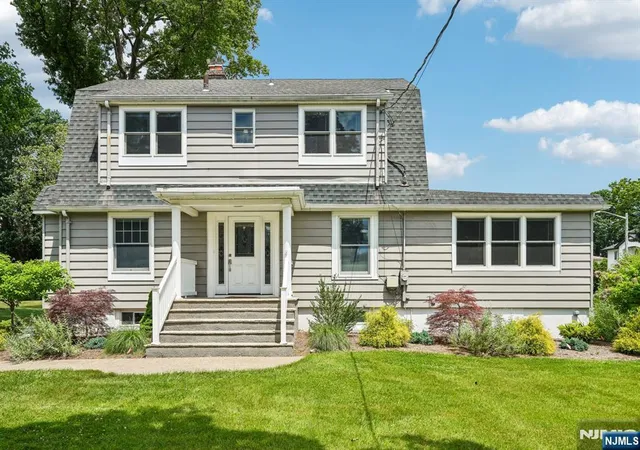Homes for sale in Fairfield, NJ | 377 Hollywood Ave, Fairfield, NJ 07004 | MLS# 26023299