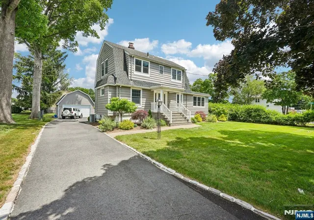 Photo 3 of Sale Pending at 377 Hollywood Ave, Fairfield, NJ 07004 | MLS# 26023299 | Listing updated on 2026-09-14