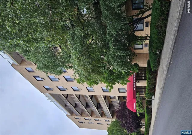 Homes for sale in Lodi, NJ | 44 S Main St #6J, Lodi, NJ 07644 | MLS# 26023309