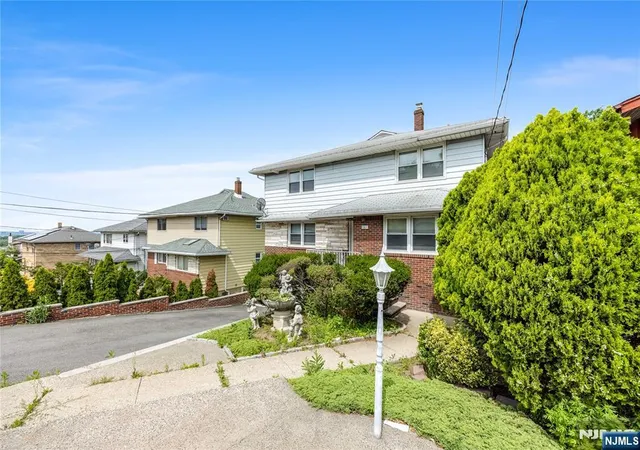 Homes for sale in Palisades Park, NJ | 261 10Th St, Palisades Park, NJ 07650 | MLS# 26023316