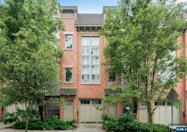 Homes for sale in Jersey City, NJ | 67 Bleecker St #2, Jersey City, NJ 07307 | MLS# 26023328