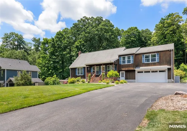 Homes for sale in West Milford, NJ | 36 Hancock Dr, West Milford, NJ 07480 | MLS# 26023346