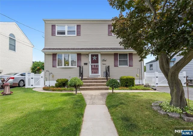 Homes for sale in Clifton, NJ | 18 Jerome Dr, Clifton, NJ 07011 | MLS# 26023354