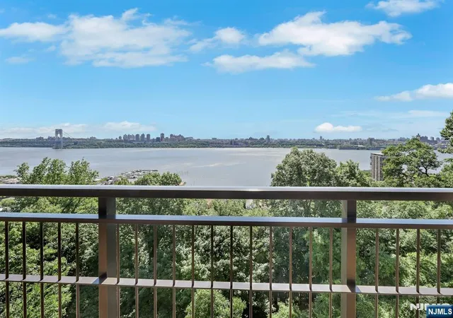 3rd image of 1 Horizon Rd #632, Fort Lee, NJ 07024 | MLS# 26023359