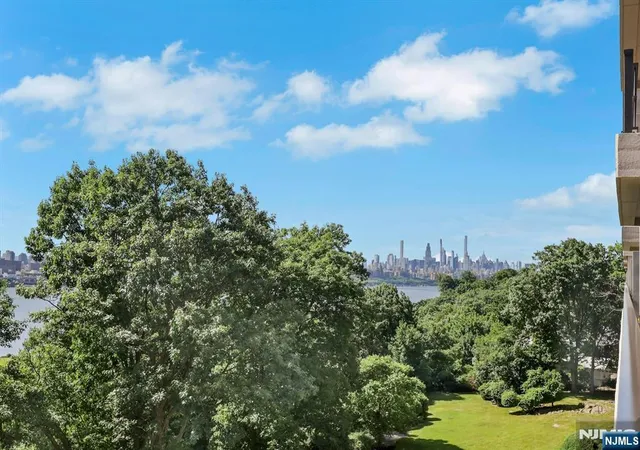 4th image of 1 Horizon Rd #632, Fort Lee, NJ 07024 | MLS# 26023359