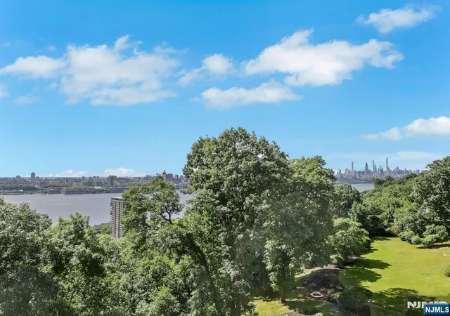 5th image of 1 Horizon Rd #632, Fort Lee, NJ 07024 | MLS# 26023359