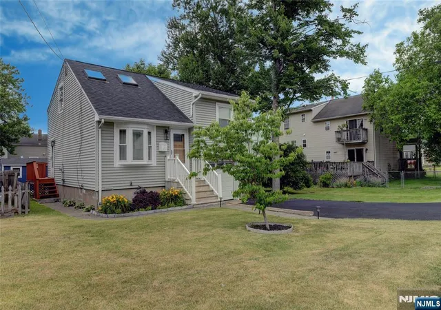 Homes for sale in Par Troy Hills Twp., NJ | 23 Ute Ave, Par Troy Hills Twp., NJ 07034 | MLS# 26023373