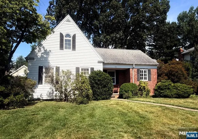 Homes for sale in Maywood, NJ | 777 Maywood Ave, Maywood, NJ 07607 | MLS# 26023375