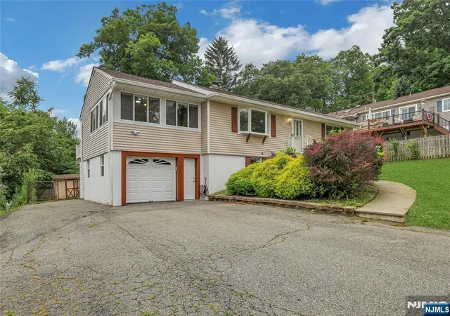 1st image of 406 High Crest Dr, West Milford, NJ 07480 | MLS# 26023382