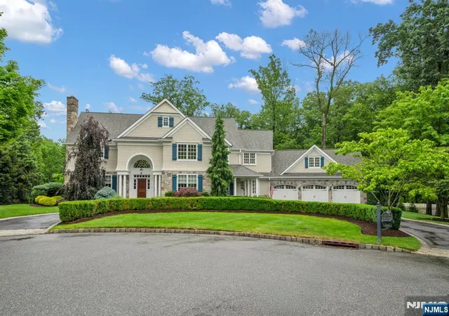 Homes for sale in Wyckoff, NJ | 222 Deepbrook Rd, Wyckoff, NJ 07481 | MLS# 26023392