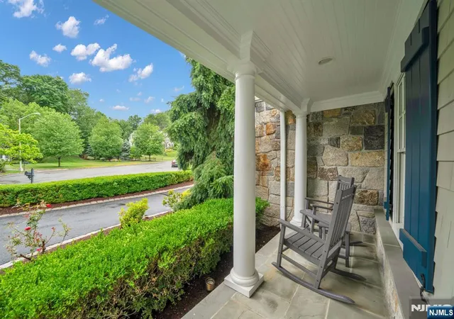 Homes for sale in Wyckoff, NJ | 222 Deepbrook Rd, Wyckoff, NJ 07481 | MLS# 26023392
