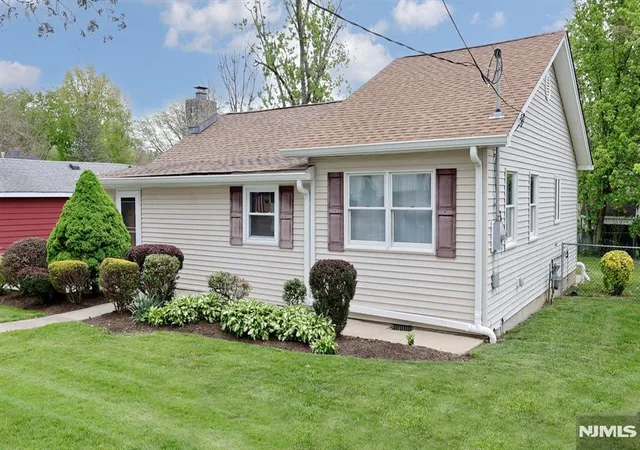 Homes for sale in Par Troy Hills Twp., NJ | 26 Mohawk Ave, Par Troy Hills Twp., NJ 07034 | MLS# 26023415