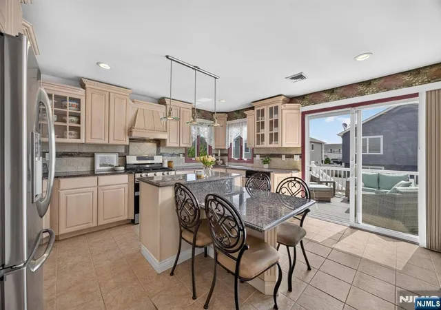 Homes for sale in Saddle Brook, NJ | 12 William St, Saddle Brook, NJ 07663 | MLS# 26023427