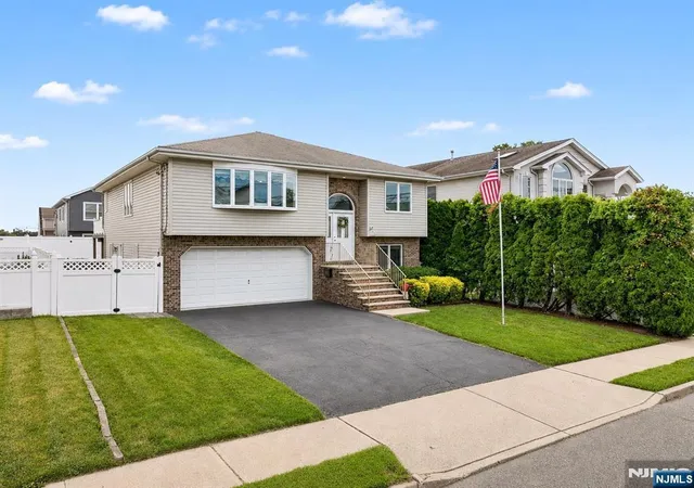 Homes for sale in Saddle Brook, NJ | 12 William St, Saddle Brook, NJ 07663 | MLS# 26023427