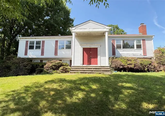 Homes for sale in Oradell, NJ | 870 Ridgewood Ave, Oradell, NJ 07649 | MLS# 26023430