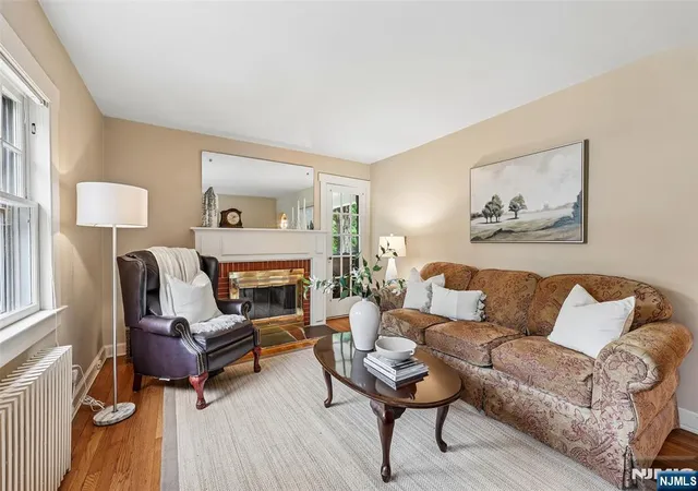 3rd image of 3 Madison Hts, Wyckoff, NJ 07481 | MLS# 26023435