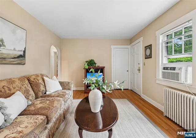 5th image of 3 Madison Hts, Wyckoff, NJ 07481 | MLS# 26023435