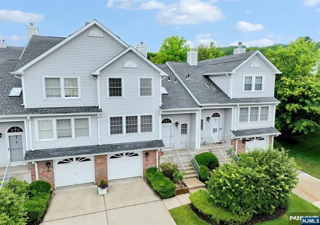 Homes for sale in Independence, NJ | 243 Harvard Dr, Independence, NJ 07840 | MLS# 26023466
