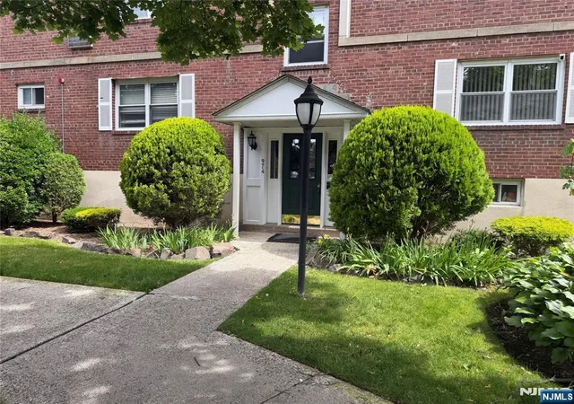 Homes for sale in Hackensack, NJ | 974 Main St #F6, Hackensack, NJ 07601 | MLS# 26023470