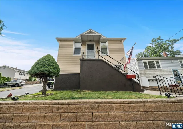 Homes for sale in Nutley, NJ | 207 Van Winkle Ave, Nutley, NJ 07110 | MLS# 26023476