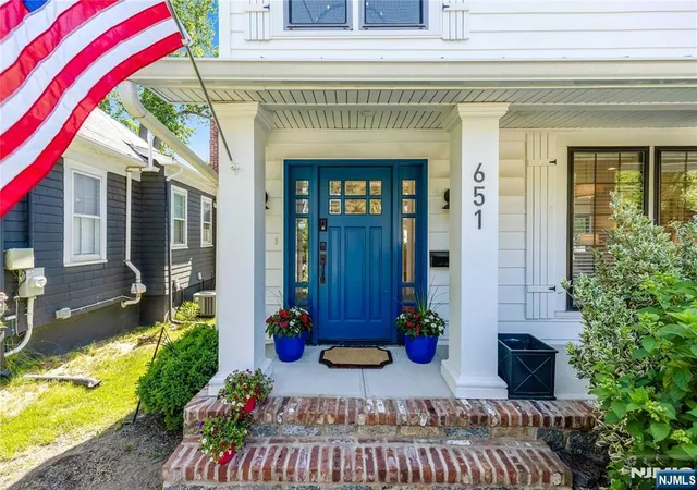 4th image of 651 Grove St, Montclair, NJ 07043 | MLS# 26023479