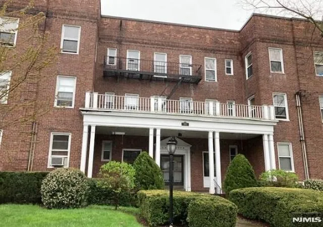 Homes for sale in Teaneck, NJ | 985 Teaneck Rd #3K, Teaneck, NJ 07666 | MLS# 26023481