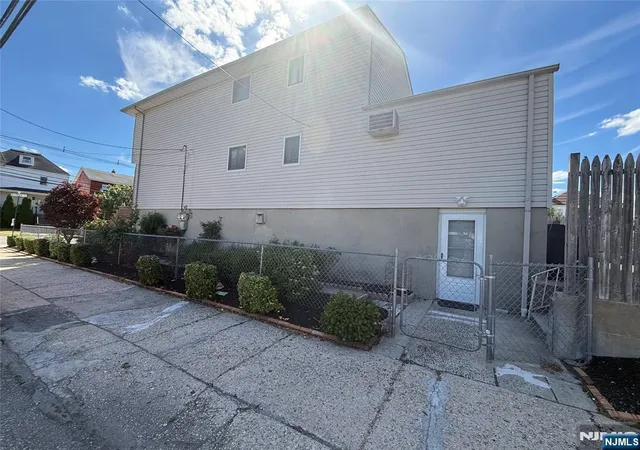 Homes for sale in Kearny, NJ | 89 Bergen Ave, Kearny, NJ 07032 | MLS# 26023499