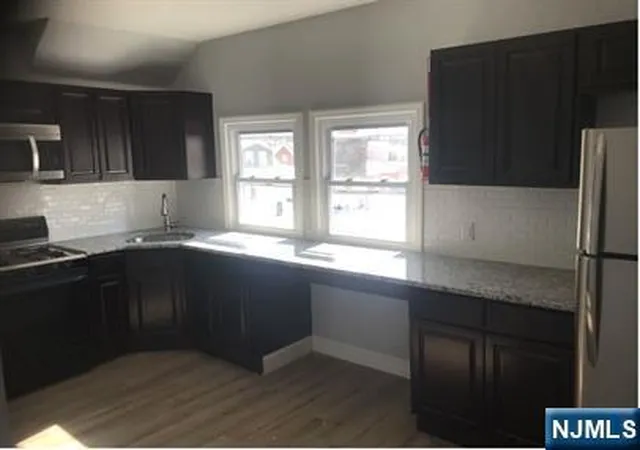 3rd image of 272-274 Wainwright St, Newark, NJ 07112 | MLS# 26023531