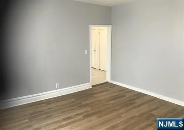 5th image of 272-274 Wainwright St, Newark, NJ 07112 | MLS# 26023531