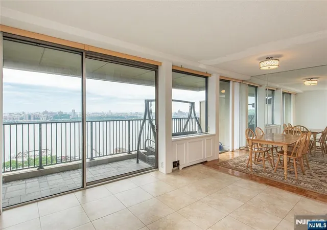 Homes for sale in Fort Lee, NJ | 3 Horizon, Fort Lee, NJ 07024