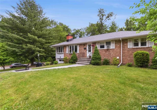 3rd image of 63 Valley Rd, Butler, NJ 07405 | MLS# 26023590