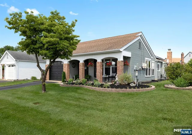 3rd image of 8 Dorset Rd, Manchester, NJ 08759 | MLS# 26023596