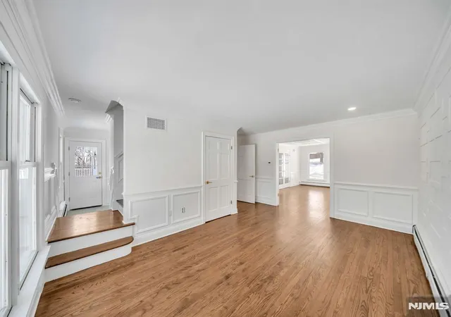 Homes for sale in Franklin Lakes, NJ | 853 Shadow Ridge Rd, Franklin Lakes, NJ 07417 | MLS# 26023619