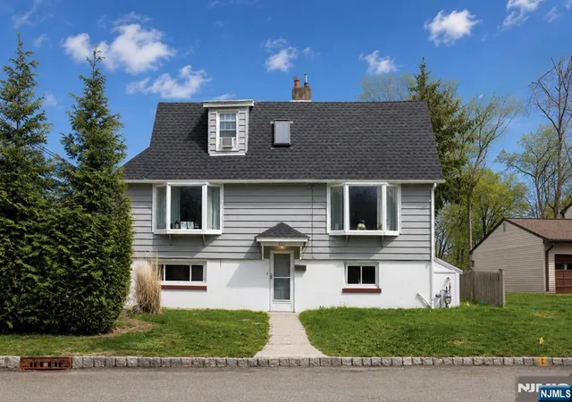 Homes for sale in Par Troy Hills Twp., NJ | 287 Atlantic Dr, Par Troy Hills Twp., NJ 07054 | MLS# 26023624