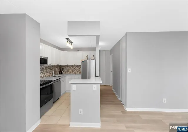 Homes for sale in Cliffside Park, NJ | 250 Gorge, Cliffside Park, NJ 07010