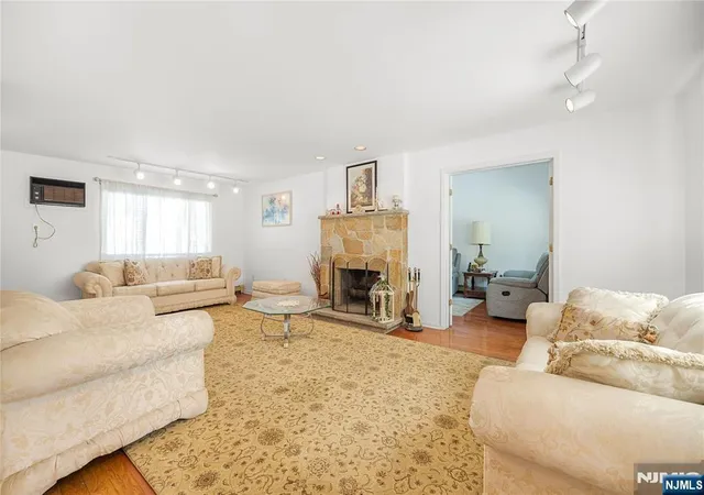 Homes for sale in Rutherford, NJ | 15 Pierrepont Ave, Rutherford, NJ 07070 | MLS# 26023635