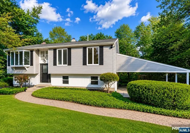 2nd image of 13 Chickadee Rd, Budd Lake, NJ 07828 | MLS# 26023641