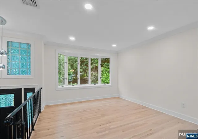 5th image of 13 Chickadee Rd, Budd Lake, NJ 07828 | MLS# 26023641