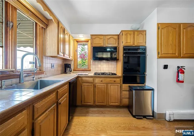 5th image of 102 Dewey Ave, Totowa, NJ 07512 | MLS# 26023654