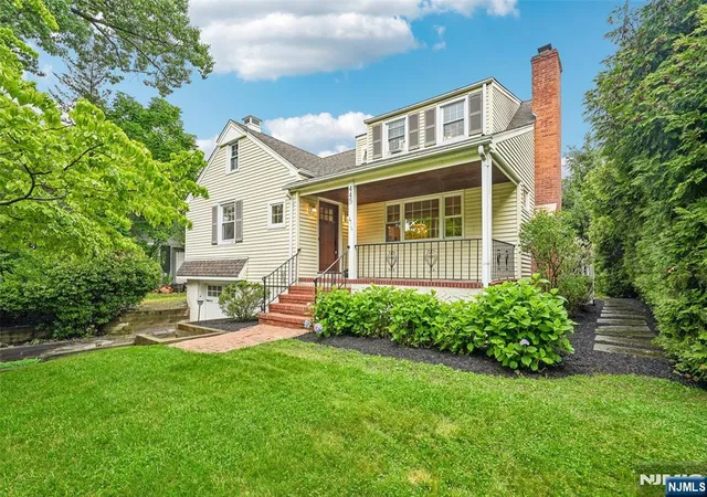 Homes for sale in Ridgewood, NJ | 445 Alpine Ter, Ridgewood, NJ 07450 | MLS# 26023665