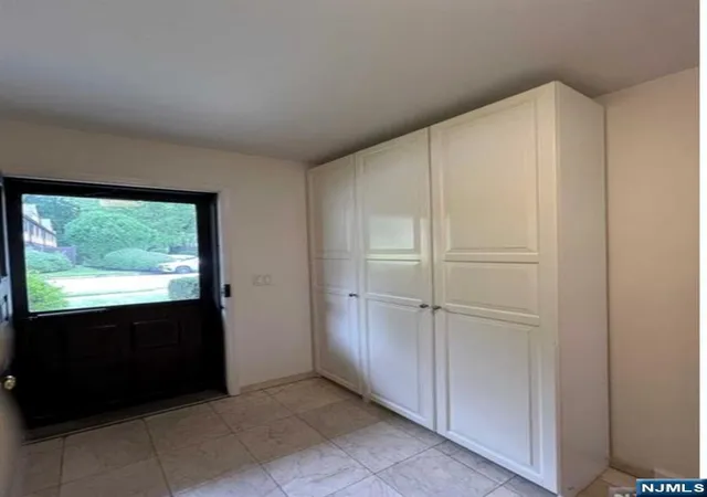 Homes for sale in Cresskill, NJ | 18 Linwood Ave #18, Cresskill, NJ 07626 | MLS# 26023671